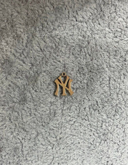 NY yankees Charm