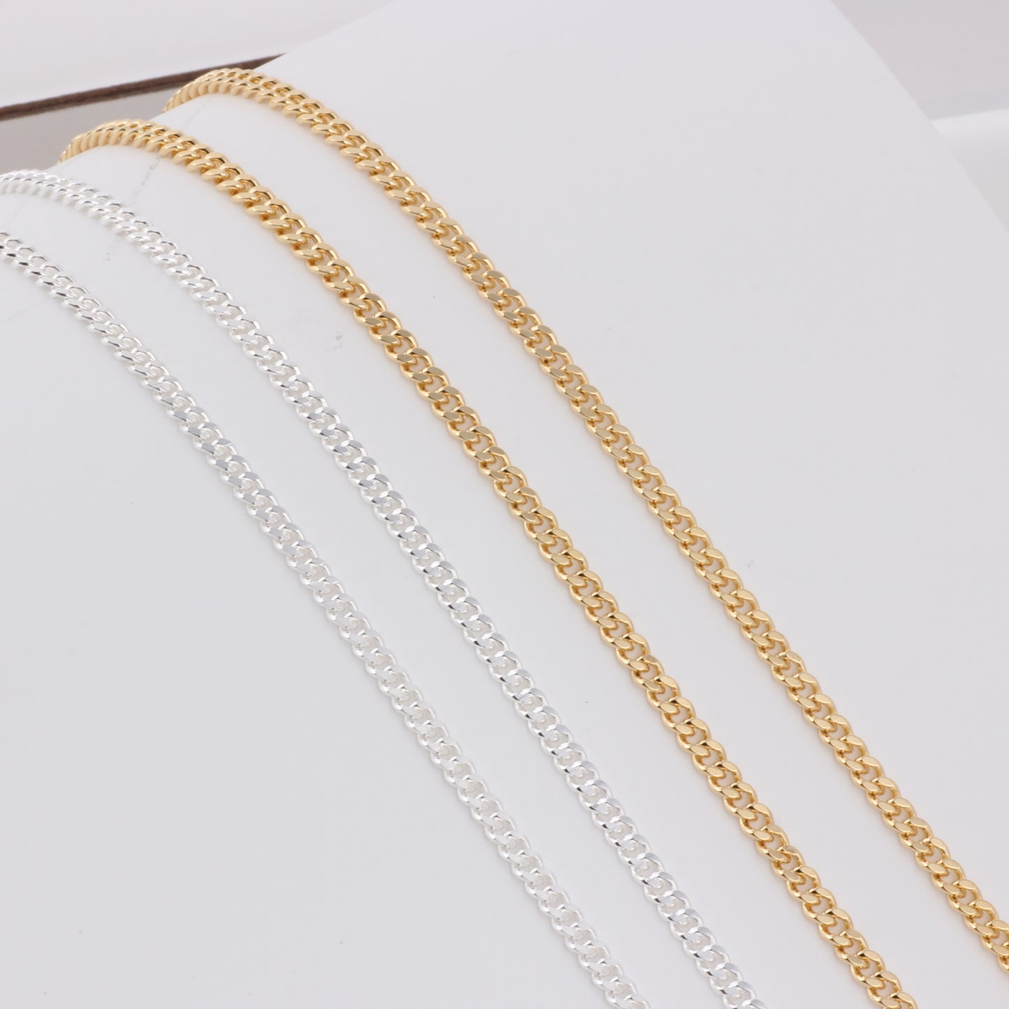 Gold filled Curb chain 2.5